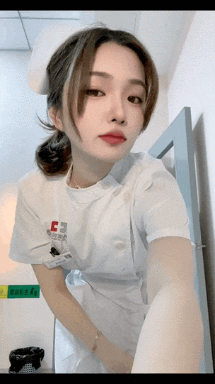 少妇人妻在线观看的相关介绍