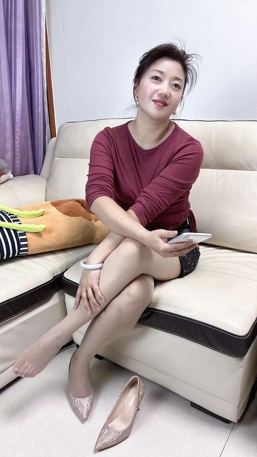 官场人妻激情小说的相关介绍