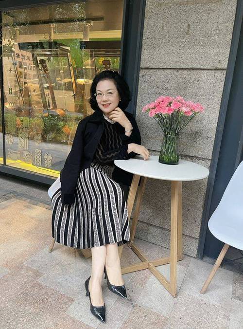 av久久色的相关介绍