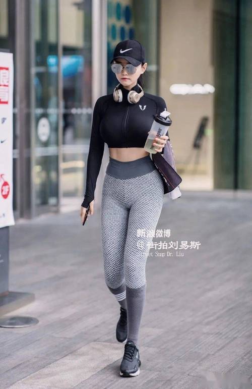 四少妇精油按摩日本的相关介绍