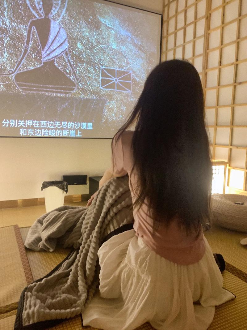 少妇逼逼av的相关介绍
