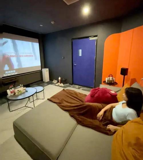 SEO标题:私人影院升级体验 – 色播影院、性播影院与专属观影空间的长尾关键词指南
(长尾关键词:私人影院观影体验、色播影院推荐、性播影院服务)