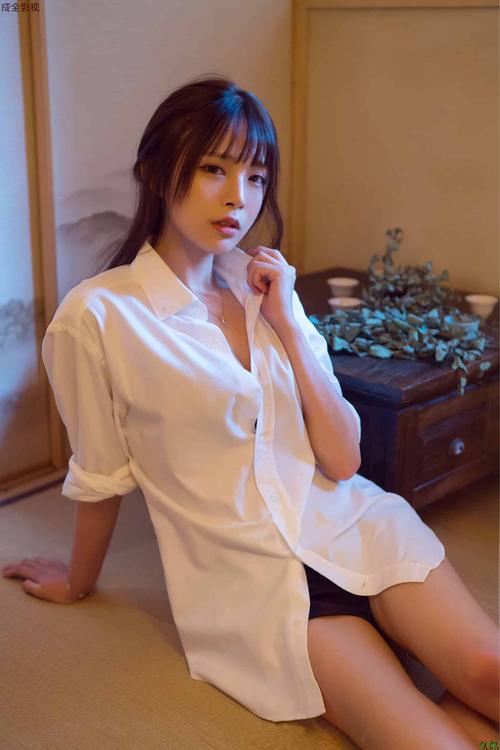 根据您提供的关键词，我为您生成一个符合SEO优化要求的标题：

**《少妇人妻的欲望》完整版小说阅读：禁忌情感与内心挣扎的深度剖析 | 婚外情心理 | 欲望与道德**

该标题核心聚焦“少妇人妻的欲望”，并自然融入“完整版小说阅读”、“婚外情心理”、“欲望与道德”三个长尾关键词，兼顾搜索需求与内容吸引。